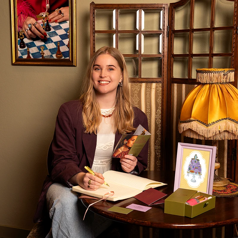 Nienke, Graphic designer