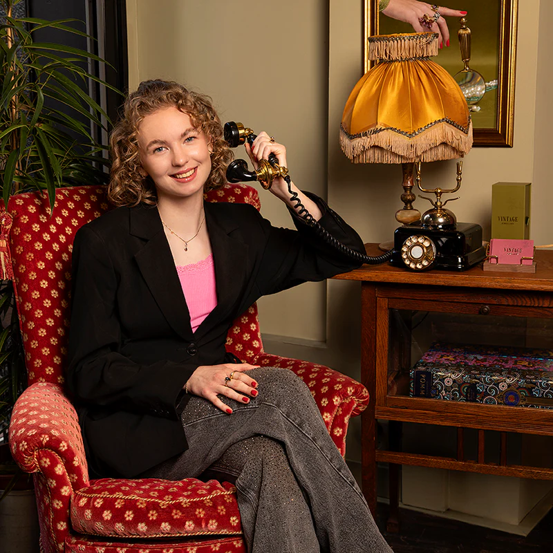 Amber, Boutique advisor