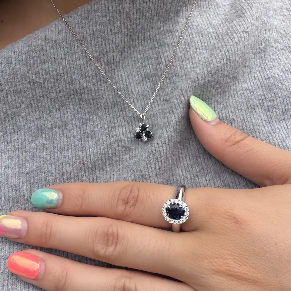 Vintage 14K White gold Sapphire Pendant
