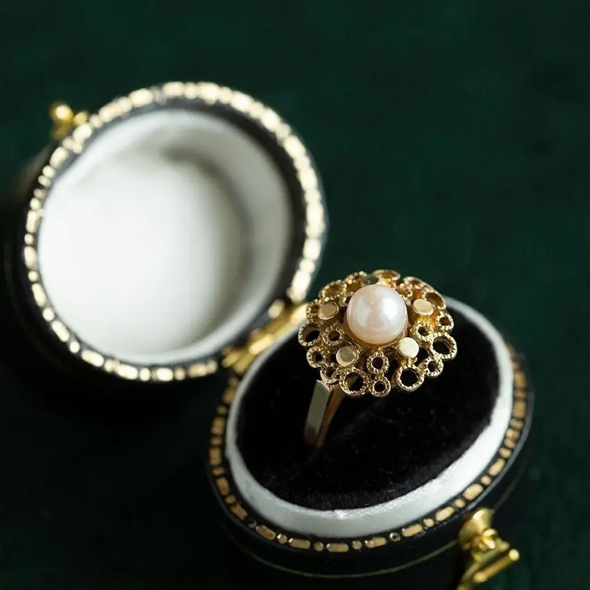 Vintage Gold Pearl Ring