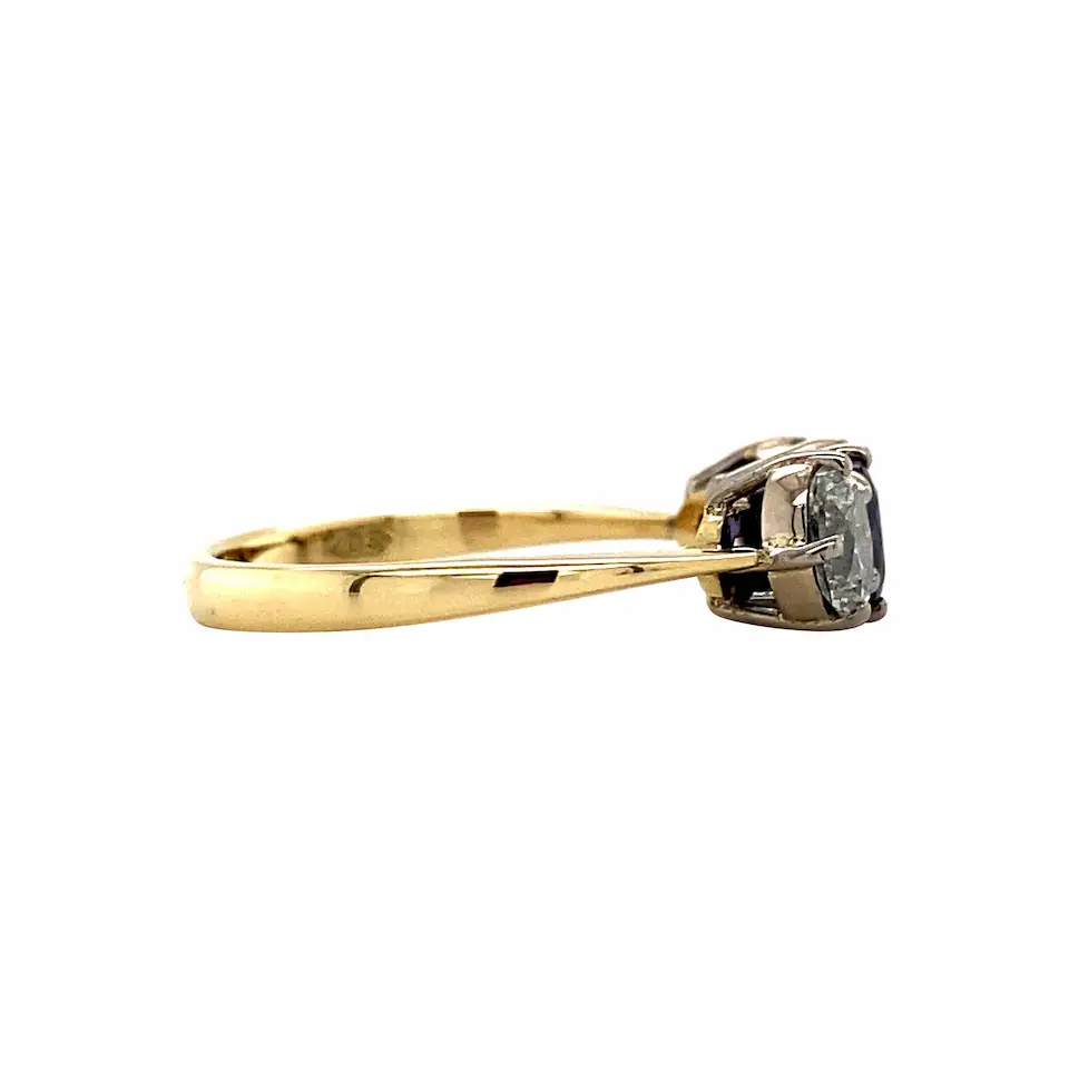 Vintage 18K Gold Diamond Ring