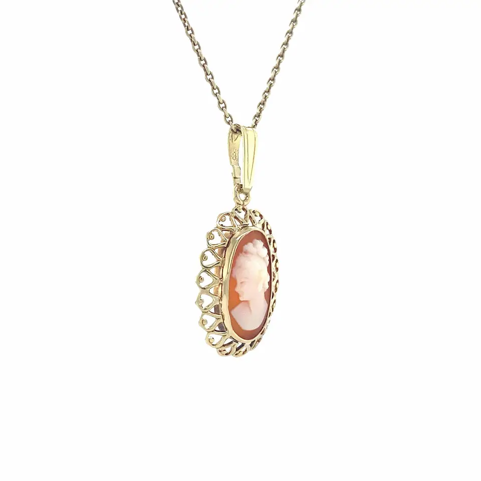 Vintage 14K Gold Pendant