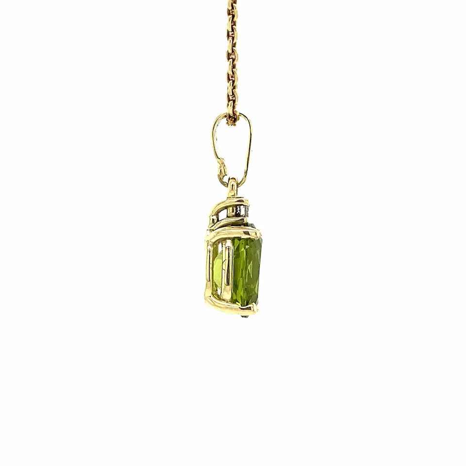 Vintage 14K Gold Pendant