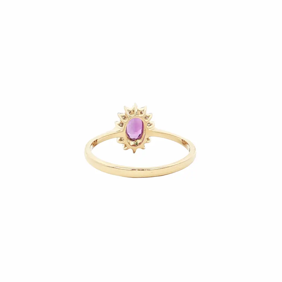 Vintage 9K Gold Diamond Ring